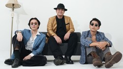 Kolaborasi dengan Band Sang Adik, Gilang Dirga Dipercaya jadi Penulis Lagu