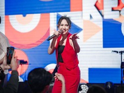 Lirik Lagu Lestari - Happy Asmara Feat Delva