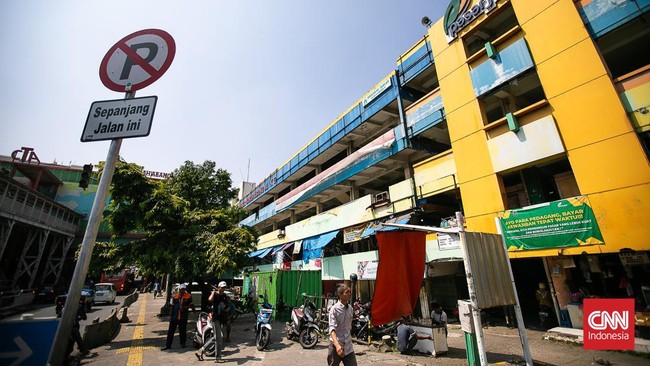 Pemerintah Tawarkan Proyek Sulap Tanah Abang-Blok M ke Investor Asing Pemerintah menawarkan sejumlah proyek berbobot total sekitar Rp200 triliun ke penanammodal asing melalui International Conference on Infrastructure (ICI).