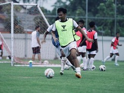Arham Darmawan Sebut Latihan PSM Lebih Berat Ketimbang di Persib Junior
