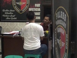 Jabar Hari Ini: Bahagianya Siswa di Jabar di Hari Pertama Sekolah