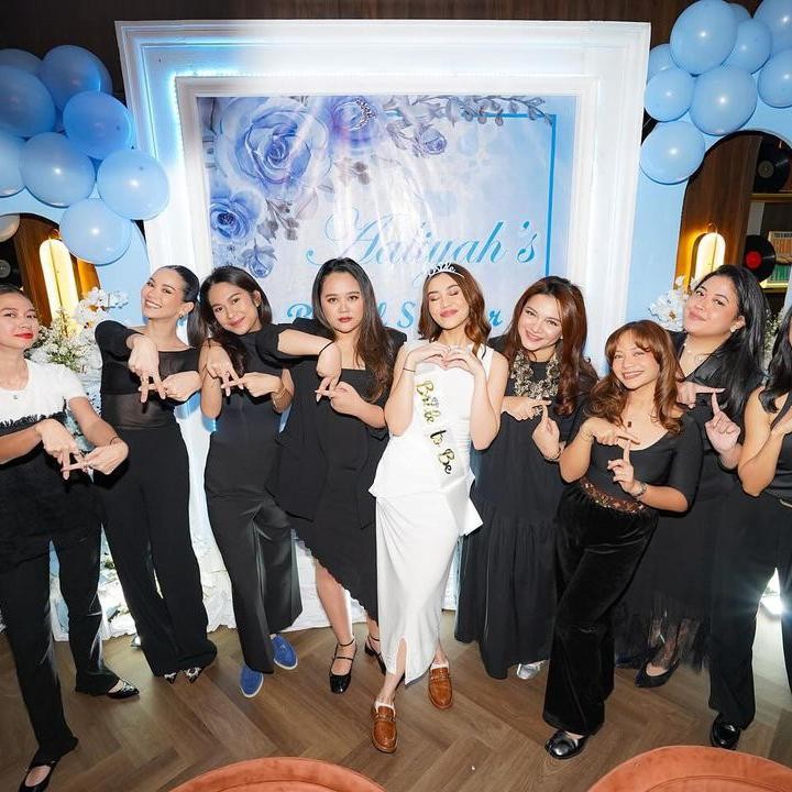 <p>Nantinya para sahabat akan menjadi bridesmaid Aaliyah, Bunda. Beberapa di antaranya sudah terlihat familiar seperti Amel Carla, Yuki Kato, Alyssa Daguise, dan Azizah Salsha. (Foto: Instagram: @aaliyah.massaid)</p>