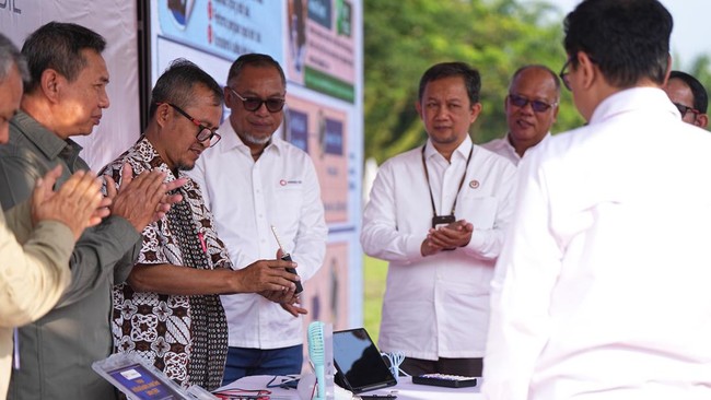 PT Bukit Asam Tbk (PTBA) berkolaborasi dengan BRIN dalam proyek percontohan konversi batu bara jadi bahan baku baterai lithium-ion (Li-ion).