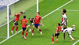 Momen Save 'Gila' Dani Olmo Bantu Spanyol Juara Euro 2024