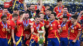 VIDEO: Tekuk Inggris 2-1, Spanyol Juara Piala Eropa 4 Kali