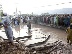 Video Banjir Terjang Pakistan-Afghanistan, 46 Orang Tewas