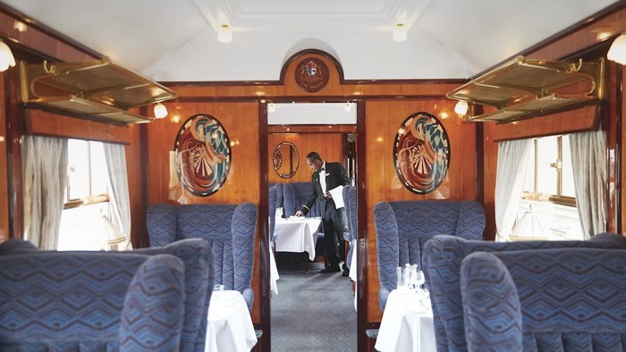 British Pullman Rekomendasi Liburan & Relaksasi Ala Sultan di Kereta Mewah