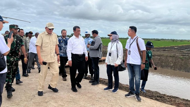 PT Pupuk Indonesia (Persero) mendukung program pengembangan lahan pertanian di Kabupaten Merauke, Provinsi Papua Selatan yang diinisiasi Kementerian Pertanian.