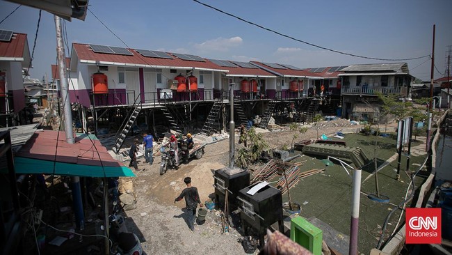 FOTO: Rumah Panggung dan Rumah Apung di Jakut Antisipasi Banjir Rob