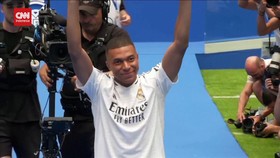 VIDEO: Momen Mbappe Resmi Diperkenalkan di Santiago Bernabeu