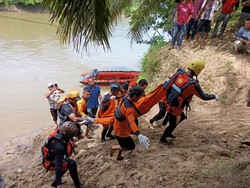2 Anak yang Hanyut saat Mandi di Sungai Palas Ditemukan Tewas