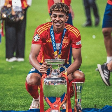 Jadi Pemain Muda Terbaik, Segini Kekayaan Lamine Yamal Pesepakbola Muslim Spanyol