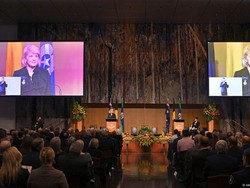 Kerabat Korban Peringati Tragedi 10 Tahun Penembakan Pesawat MH17
