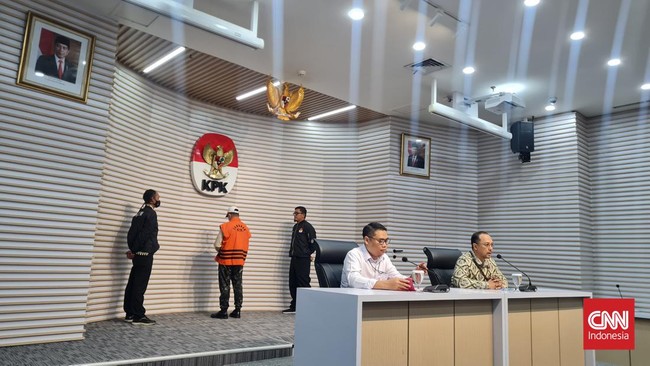 KPK menambah masa tahanan pengusaha tambang Muhaimin Syarif dalam kasus dugaan suap Gubernur Maluku Utara nonaktif Abdul Gani Kasuba.