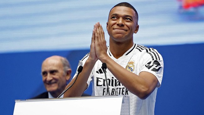 Legenda Real Madrid Raul Gonzales mengaku tidak sabar menanti Kylian Mbappe menjalani laga debut bersama klub berjulukan Los Galacticos ini.