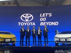 GIIAS 2024: Toyota Pamer GR Yaris Facelift, Prius, dan Zenix yang Bisa Tenggak Bioethanol!