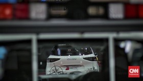 Jatuh Bangun Bisnis Kendaraan Komersial di 2024