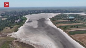VIDEO: Gelombang Panas Hantam Eropa Tengah, Danau di Serbia Kering