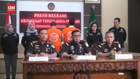 VIDEO: Kejati Jateng Tangkap Bos Bank BUMN Kasus Kredit Fiktif 103M