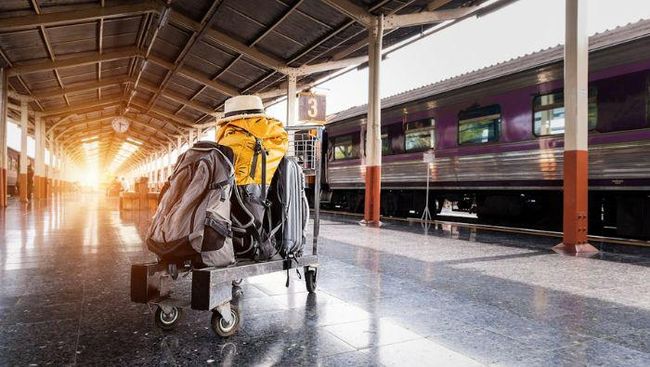 Wajib Tahu Sebelum Berangkat, Ini 8 Larangan saat Naik Kereta Api