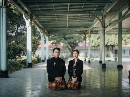 Terpopuler: Potret Prewed Aaliyah & Thariq di Pura Mangkunegaran Solo