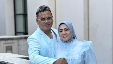 img-title Terpopuler: Densu Siap Bela Penerima Bantuan NTT hingga Uya Kuya Viral Ditegur Warga LA