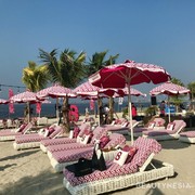 Buttonscarves Tawarkan Pengalaman Pantai dan Koleksi Eksklusif di Pantai Indah Kapuk 2