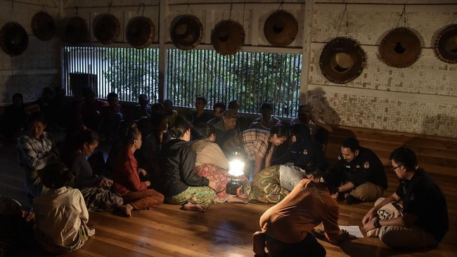 FOTO: Tradisi Pamali Kampung Naga yang Tak Lekang oleh Waktu
