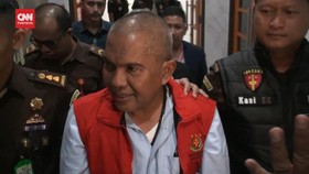 VIDEO: Ditahan di Rutan, Eks PJ Bupati Bandung Barat Bawa Senpi