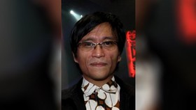 Hokky Situngkir, Fisikawan Batik yang Kini jadi Dirjen Aptika Kominfo