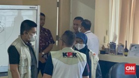 KPK Sita Dokumen APBD dan Catatan Aliran Dana saat Geledah di Semarang
