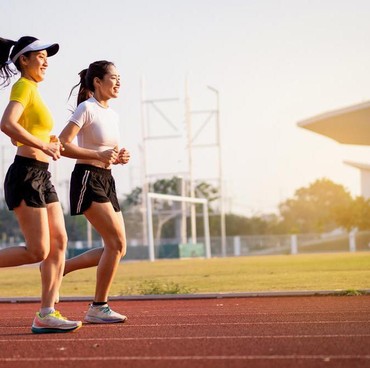 Benarkah Wajib Minum Isotonik usai Lari? Ini Kata Ahli Gizi