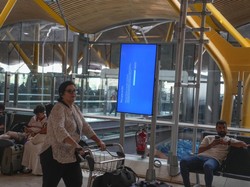 Harga Sewa Rumah Tak Masuk Akal, Ratusan Warga Pilih Tidur di Bandara