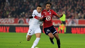 MU Resmi Beli Bek 18 Tahun Leny Yoro