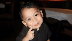 Lirik Lagu Ayo Bergembira - Levian Al Fatih Billar (Abang L)