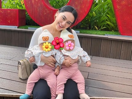 Memes Prameswari Begadang Gendong Bayi 2 Jam karena Sleep Regression, Tangan Linu Parah