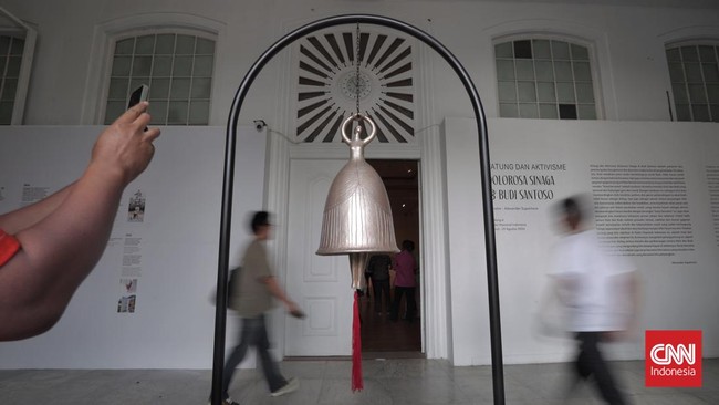FOTO: Pameran Dolorosa Sinaga & Budi Santoso 'Patung dan Aktivisme'