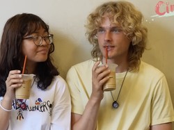 Kata Cinta Kuya dan Logan Huck Ketika Dinyinyir Netizen