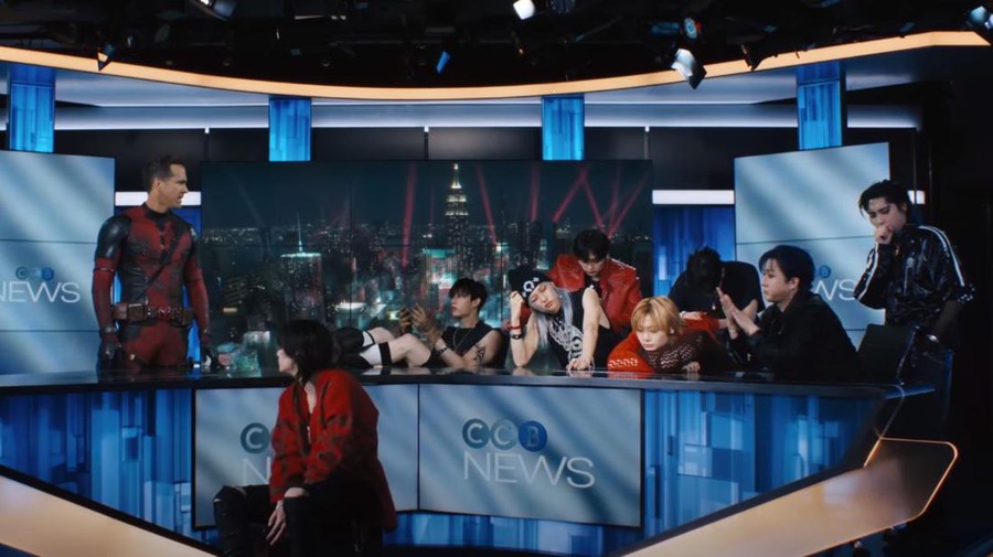 Stray Kids Ryan Reynolds di MV 'Chk Chk Boom' Stray Kids