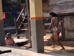 Viral Menantu Pukul Mertua Umur 88 Tahun dengan Kayu di Sumsel