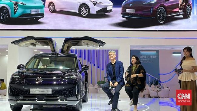 Punya Pintu Gullwing, Apa Keunggulan Hyptec HT?