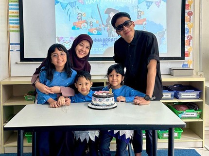 7 Potret Kebersamaan Natasha Rizky & Desta Asuh Anak, Terbaru Rayakan Ultah Miskha
