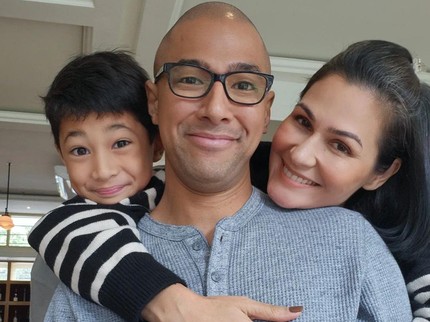 7 Potret Putra Rima Melati & Marcell Siahaan yang Jarang Tersorot, Dipuji Ganteng Bun