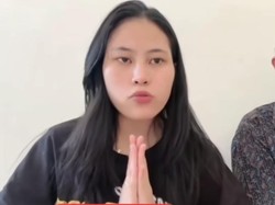 Seleb Tiktok Ayu Sinjai Minta Maaf Atas Konten Sunroof Mobil di Suramadu