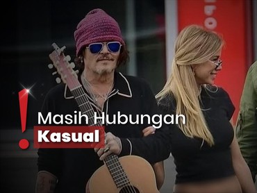 img-title Beda Umur 33 Tahun, Johnny Depp Gandeng Model Asal Rusia Yulia Vlasova