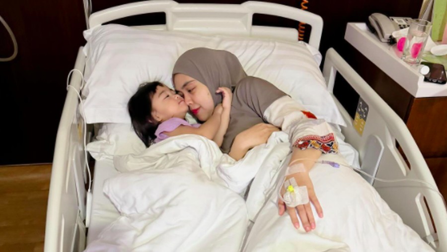 Ria Ricis Masuk Rumah Sakit