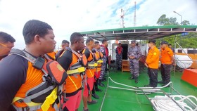 Seminggu Hilang Kontak, Kapal Angkut BTS Tak Kunjung Ditemukan