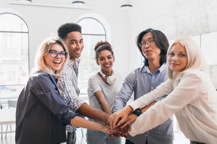 Mengenal Program Working Holiday Visa (WHV), Tren Baru Gen Z