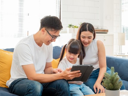 Cara Memantau Aktivitas Online Anak yang Aman Tanpa Mengganggu Privasinya