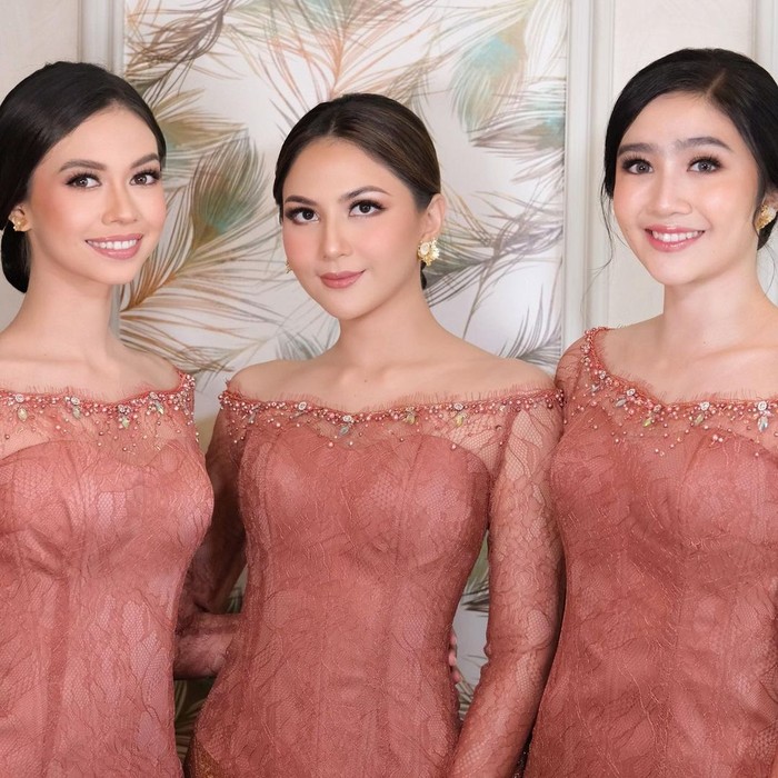 6 Model Kebaya yang Populer di 2024, Cocok untuk Semua Acara!